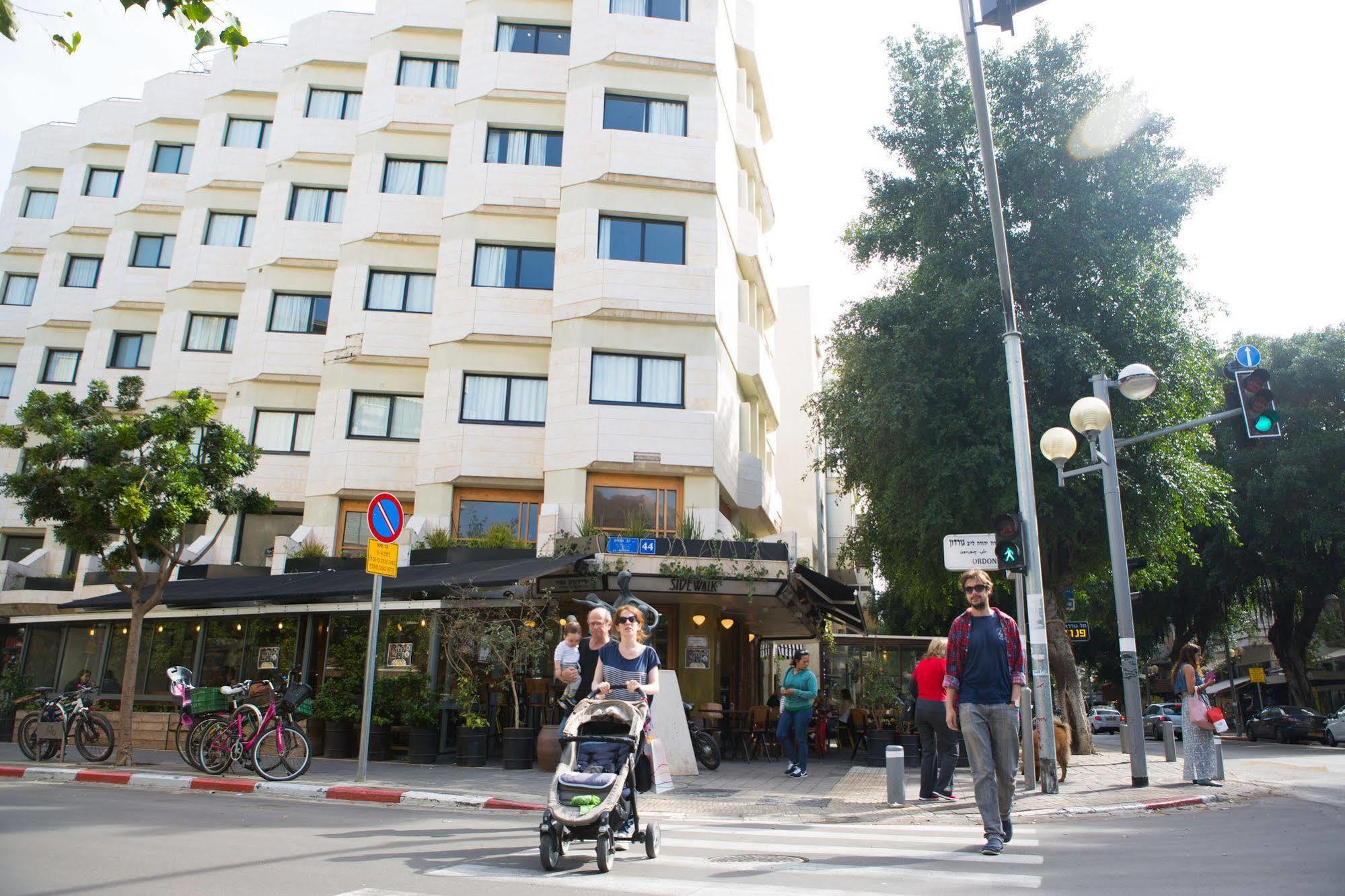 130 Rock Apartments Tel Aviv Exterior photo